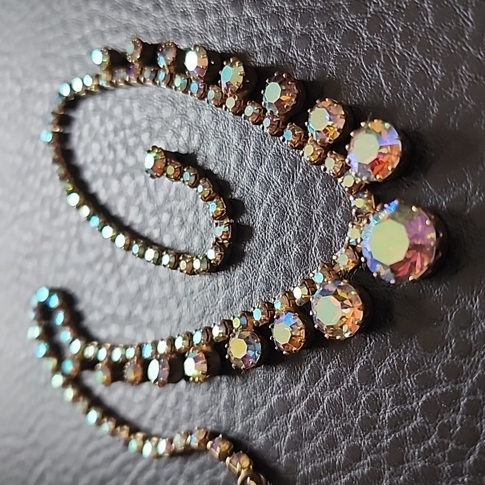 VTG Gold and Iridescent Necklace